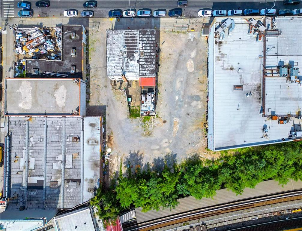 712 61st Street Brooklyn, NY 11220 - Photo 10 of 10 closeup view of a entryway