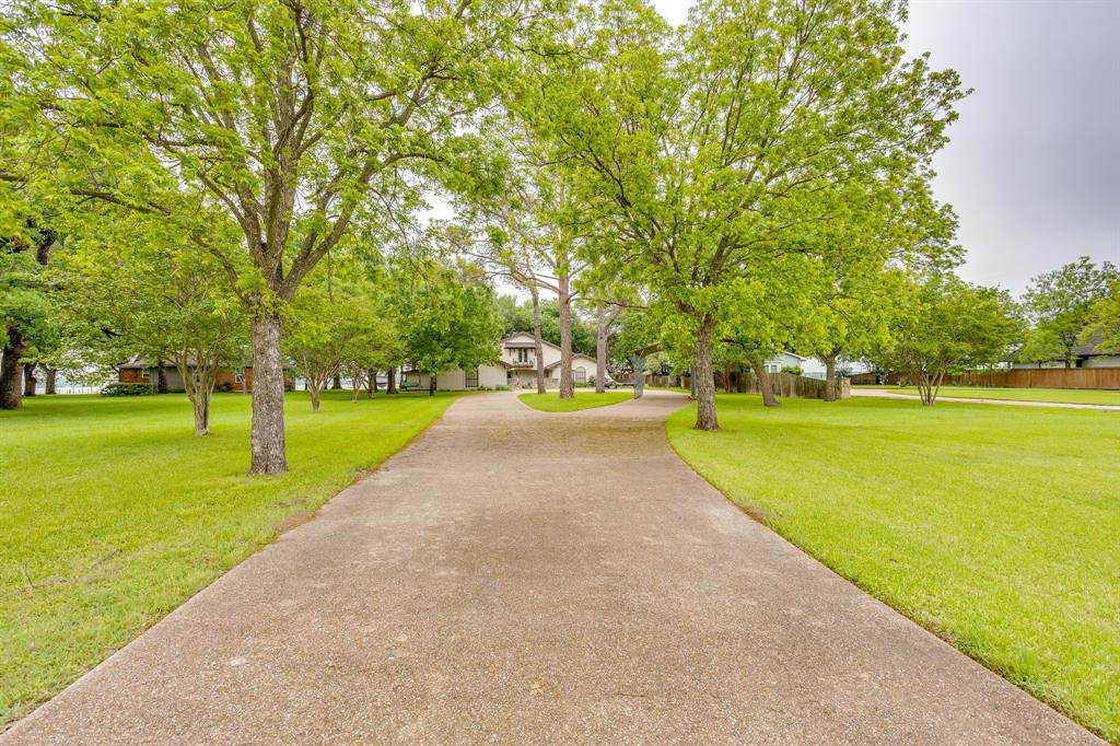 10814 Power Squadron Road Azle, TX 76020 - Photo 30 of 34 a view of a park with large trees