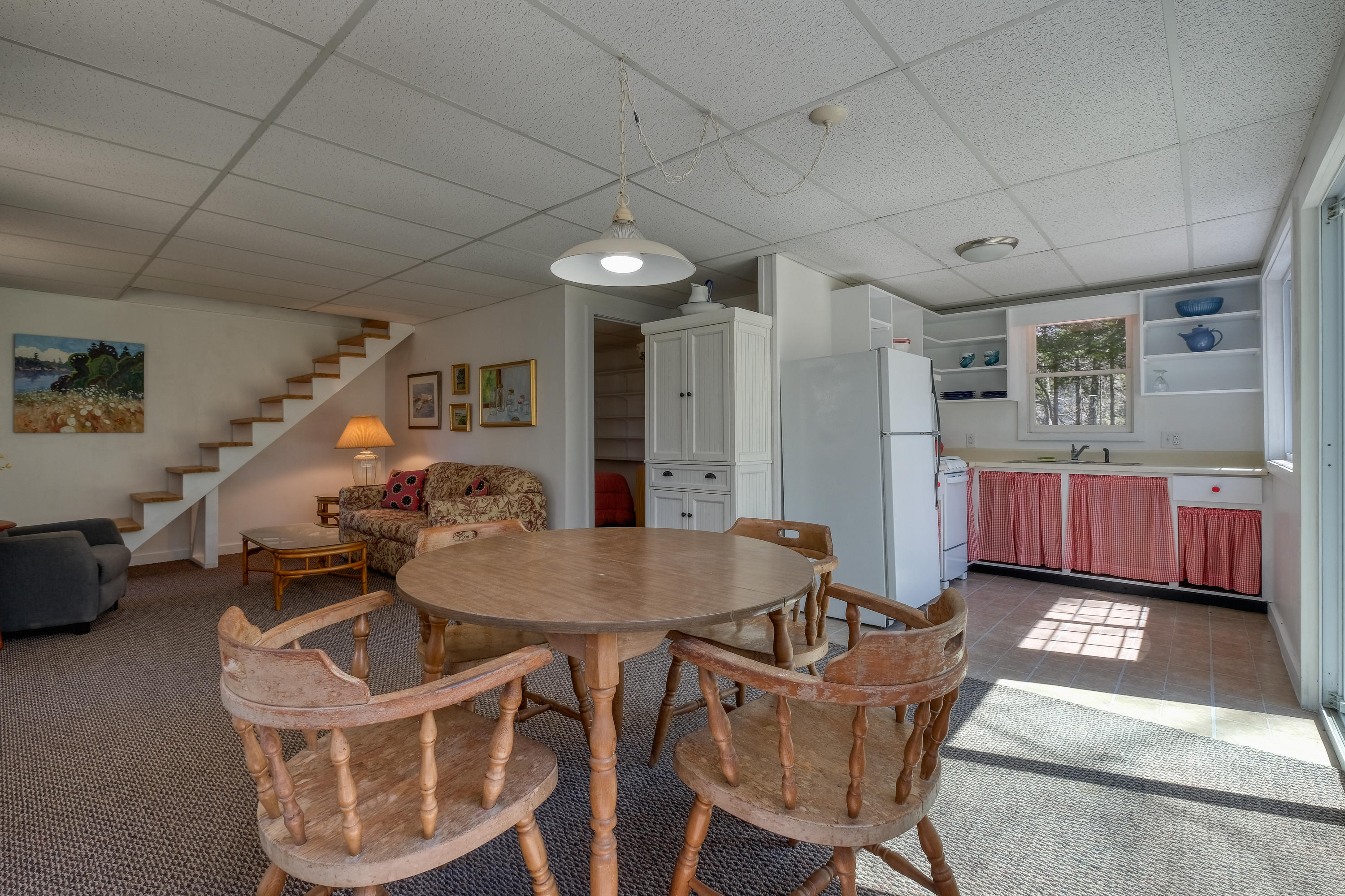 24 Hiawatha Road East Boothbay, ME 04544 - Photo 17 of 33 20210427_24_Hiawatha_8665
