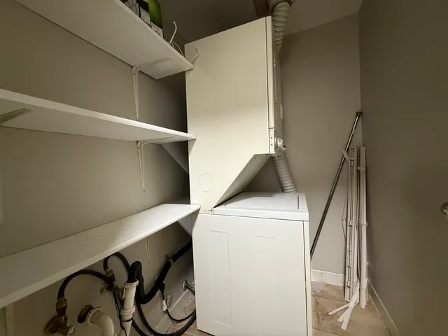 $1,850 | 154 East Bailey Road, Unit G, Naperville, IL 60565