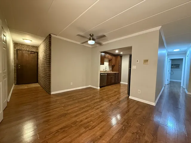 $1,850 | 154 East Bailey Road, Unit G, Naperville, IL 60565