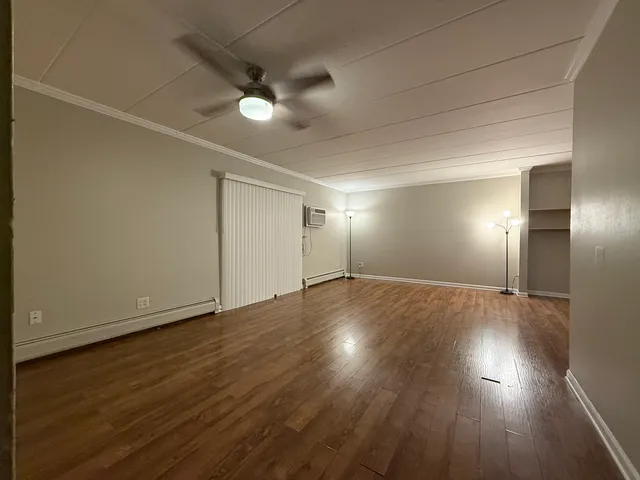 $1,900 | 154 East Bailey Road, Unit G, Naperville, IL 60565