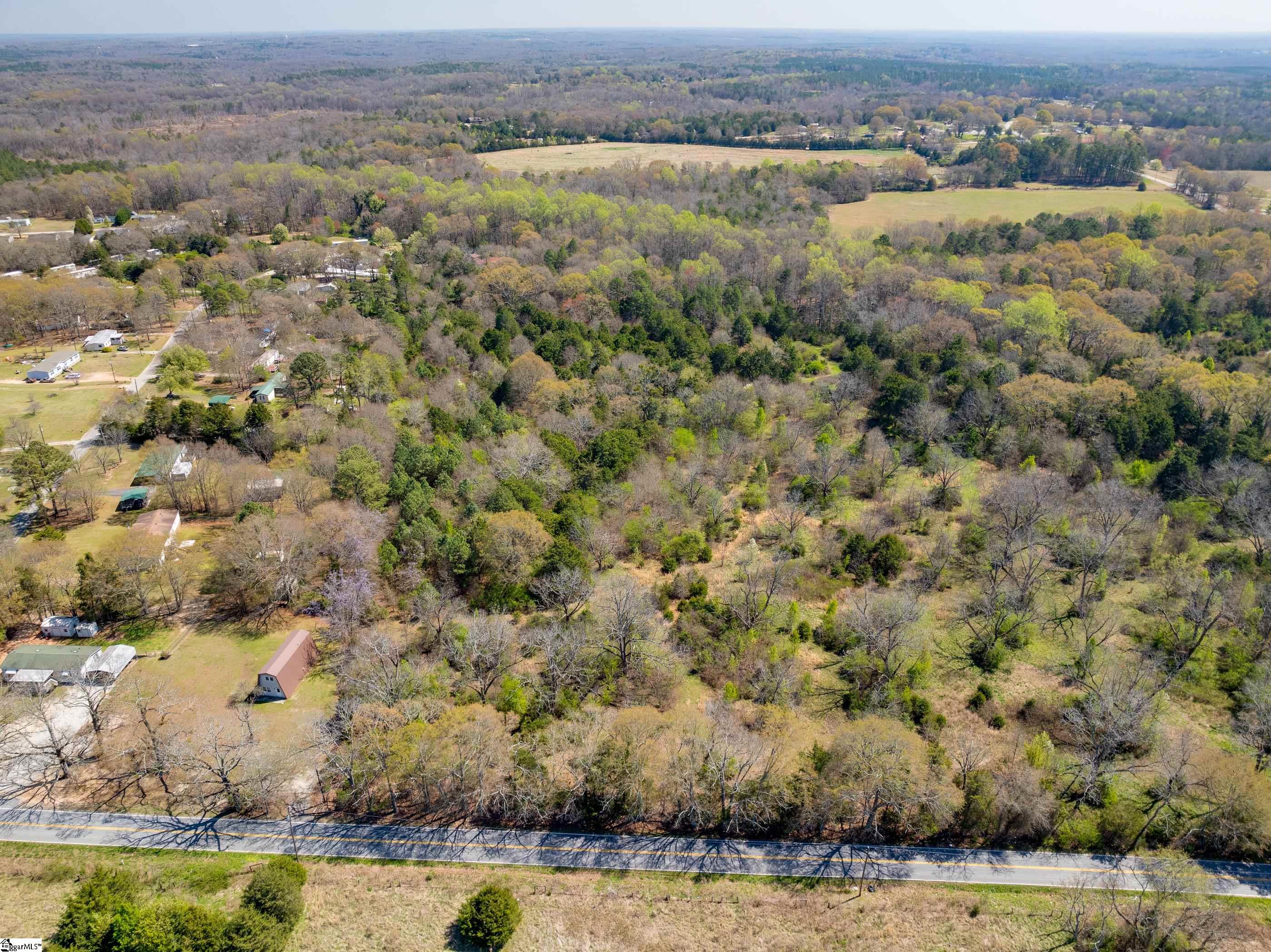 230 Cooper Bridge Road Woodruff, SC 29388 - Photo 2 of 5