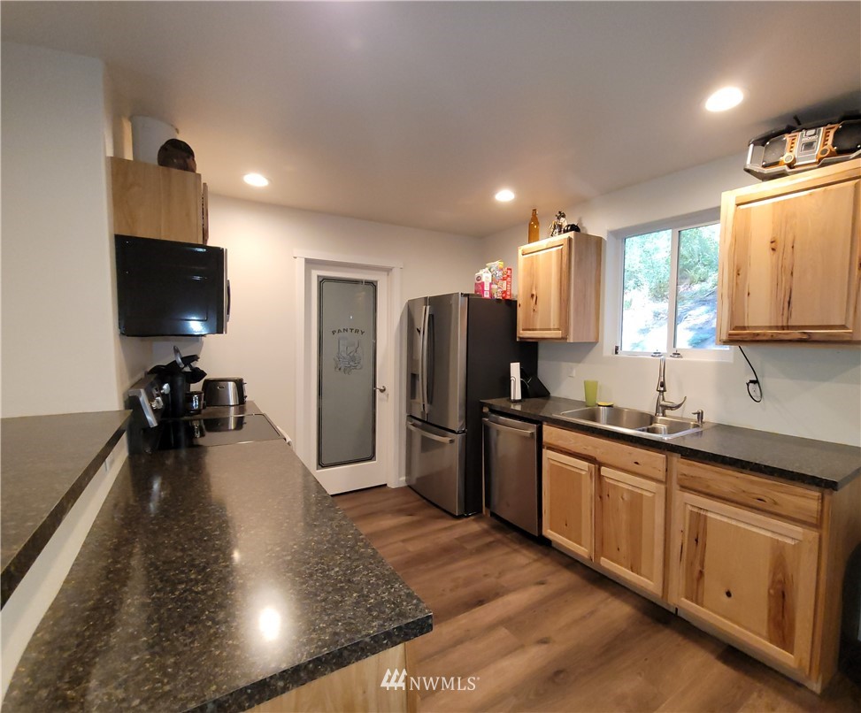 521 West Lillie Road Elma, WA 98541 - Photo 12 of 24 Gallery Image 12