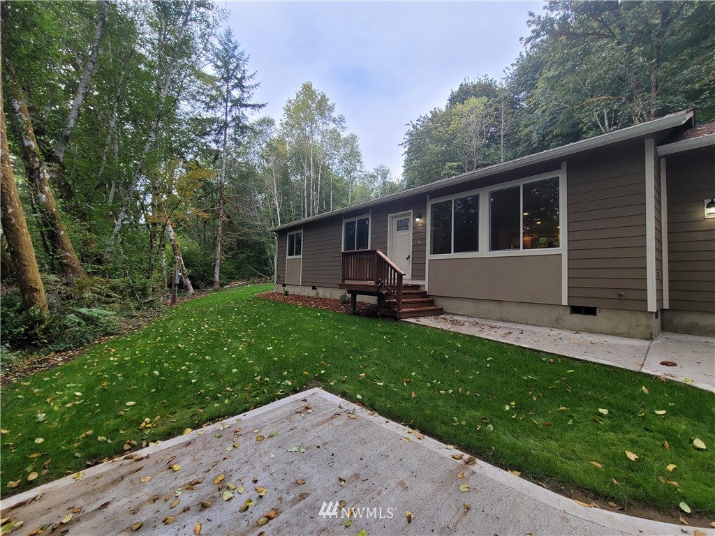521 West Lillie Road Elma, WA 98541 - Photo 2 of 24 Gallery Image 2