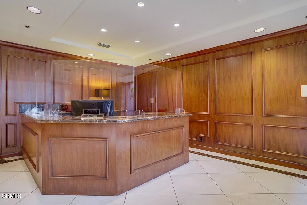 222 Monterey Road, Unit 1103 Glendale, CA 91206 - Photo 7 of 68 222-monterey-rd-010_web