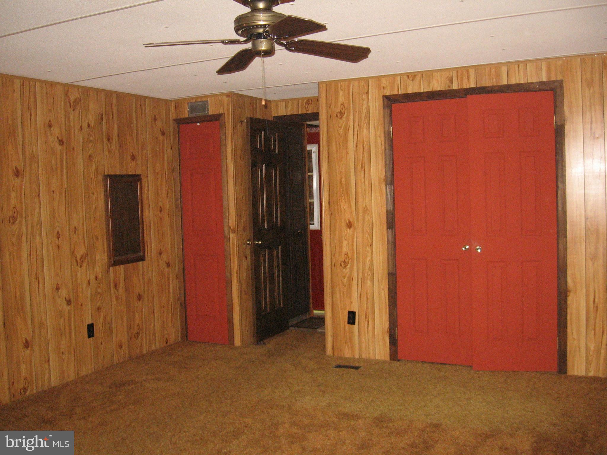 92 Funk Berkeley Springs Berkeley Springs, WV 25411 - Photo 23 of 30 Bedroom (Master)