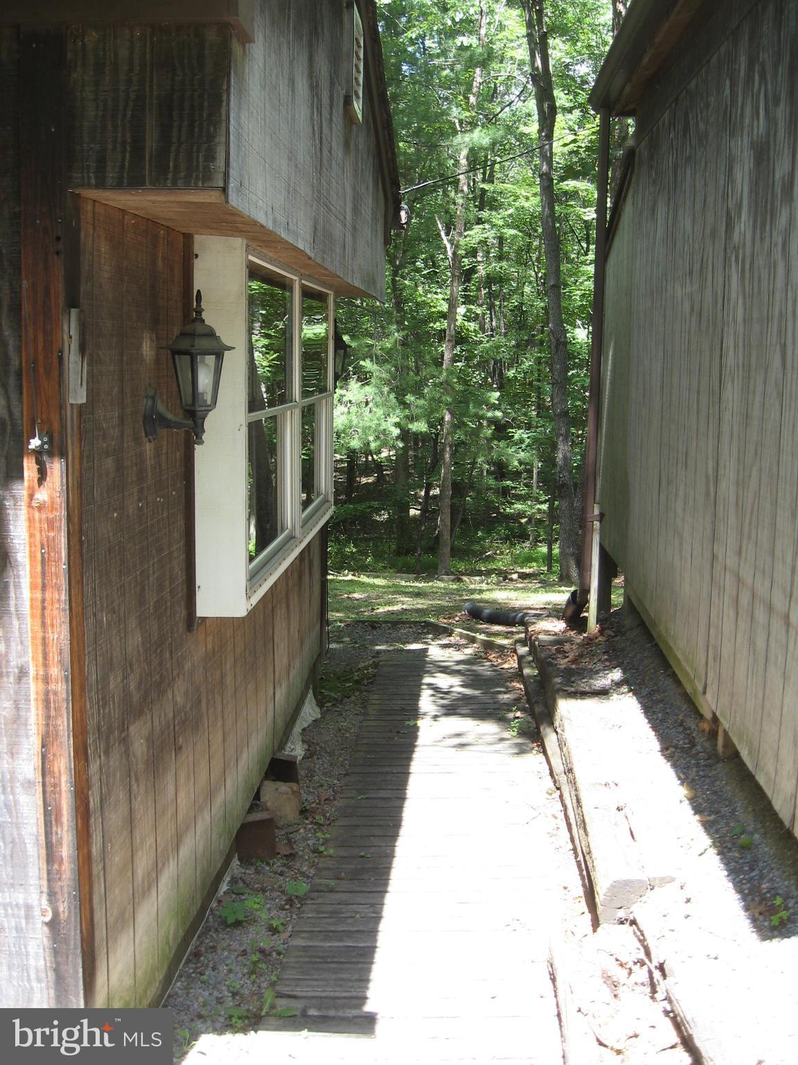 92 Funk Berkeley Springs Berkeley Springs, WV 25411 - Photo 7 of 30 Exterior (General)