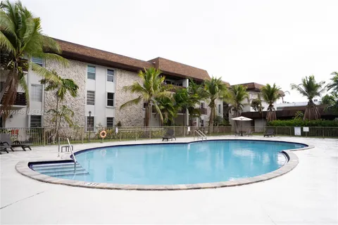 $265,000 | 7483 Southwest 82nd Street, Unit A308, Miami, FL 33143