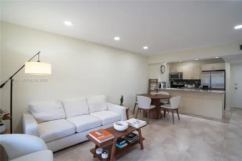 $265,000 | 7483 Southwest 82nd Street, Unit A308, Miami, FL 33143