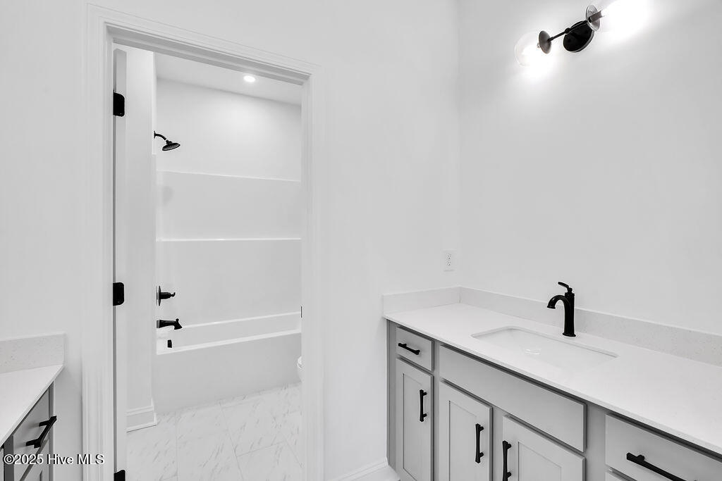 745 Caisson Run Wilmington, NC 28412 - Photo 30 of 43 Guest Bathroom