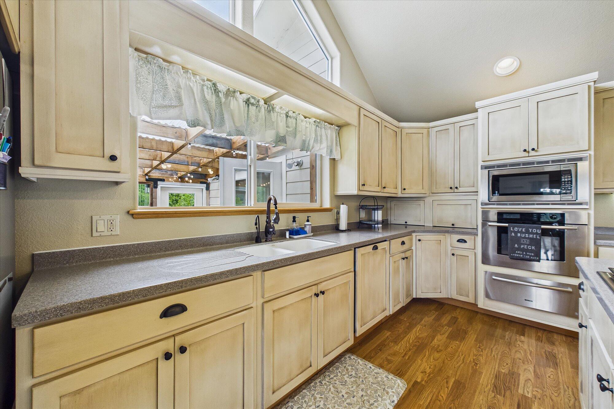 3375 Rock Springs Road Hydesville, CA 95547 - Photo 32 of 105