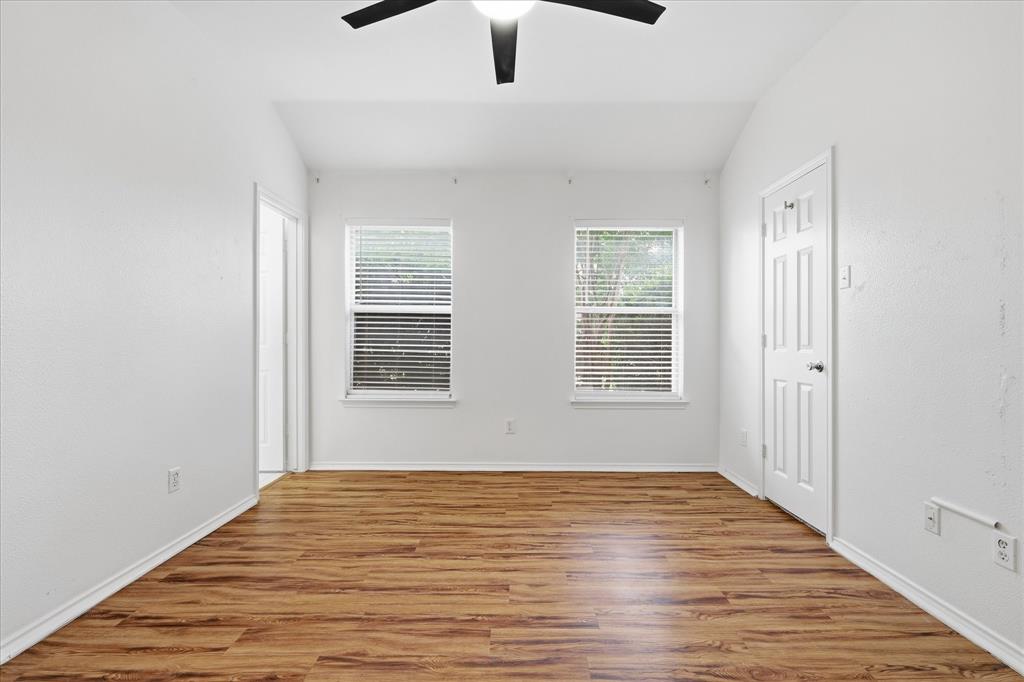 921 High Point Drive Midlothian, TX 76065 - Photo 27 of 39