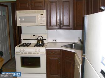 931 Essex Road Rydal, PA 19046 - Photo 6 of 11 Kitchen