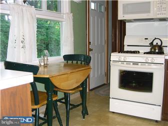 931 Essex Road Rydal, PA 19046 - Photo 7 of 11 Kitchen