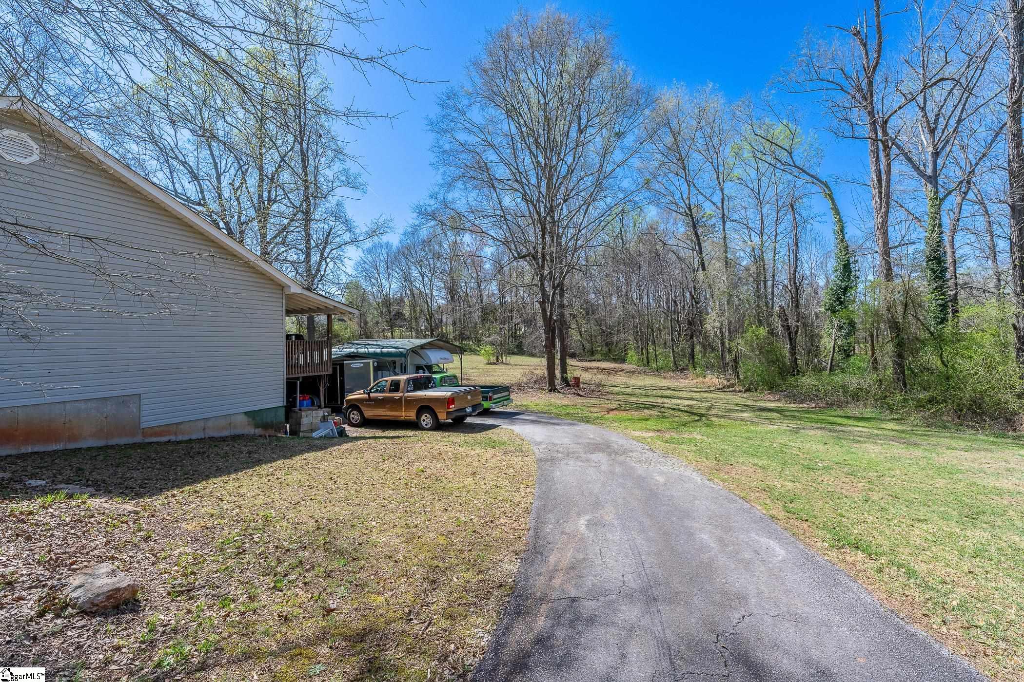 2883 North Highway 101 Greer, SC 29651 - Photo 6 of 40