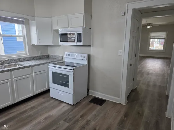 $1,250 | 1117 North Tuxedo Street, Indianapolis, IN 46201