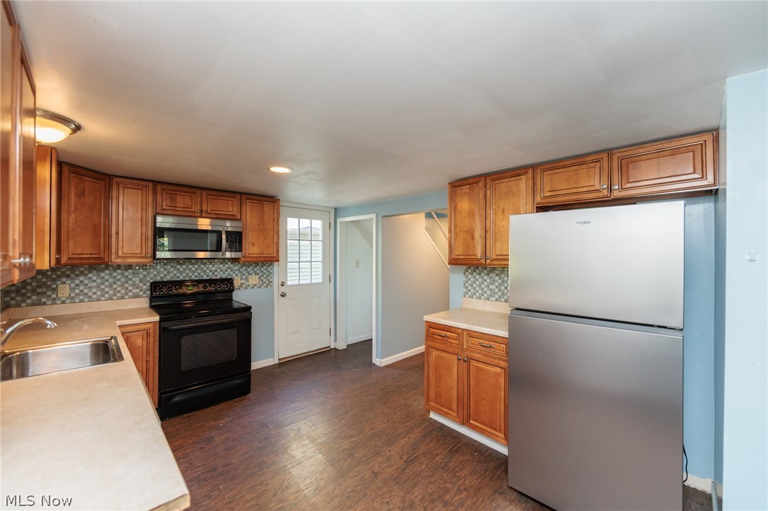 6035 Chapel Road Madison, OH 44057 - Photo 9 of 16