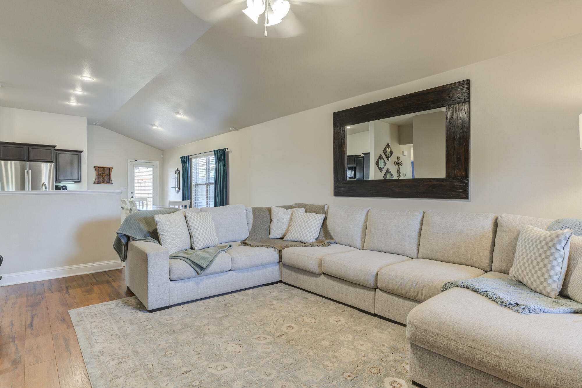 11206 Clinton Avenue Lubbock, TX 79424 - Photo 4 of 29 DSC09666_67_68_69_70