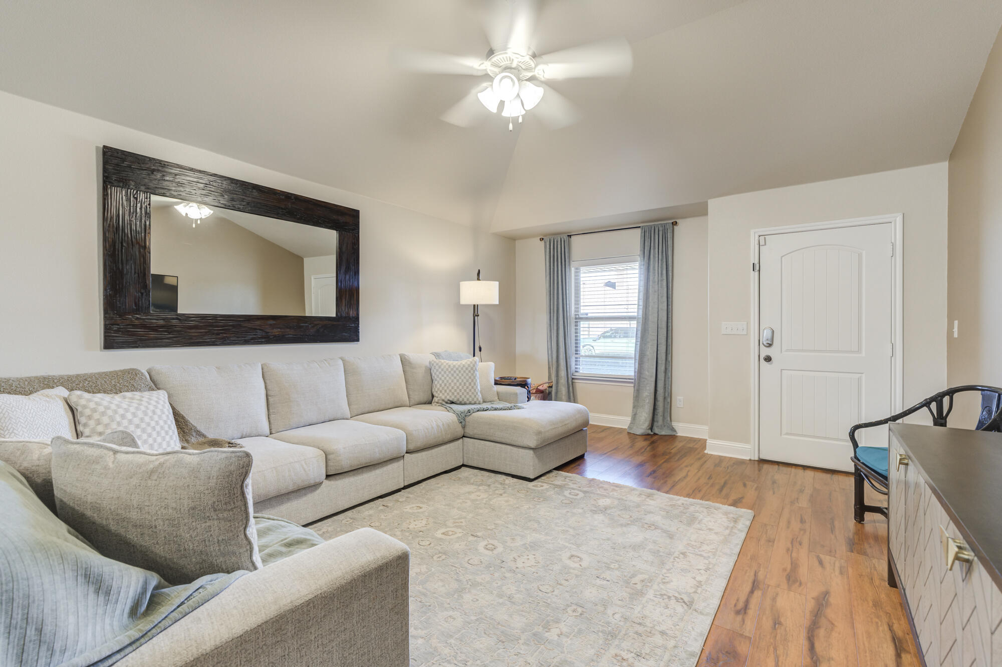 11206 Clinton Avenue Lubbock, TX 79424 - Photo 7 of 29 DSC09686_87_88_89_90