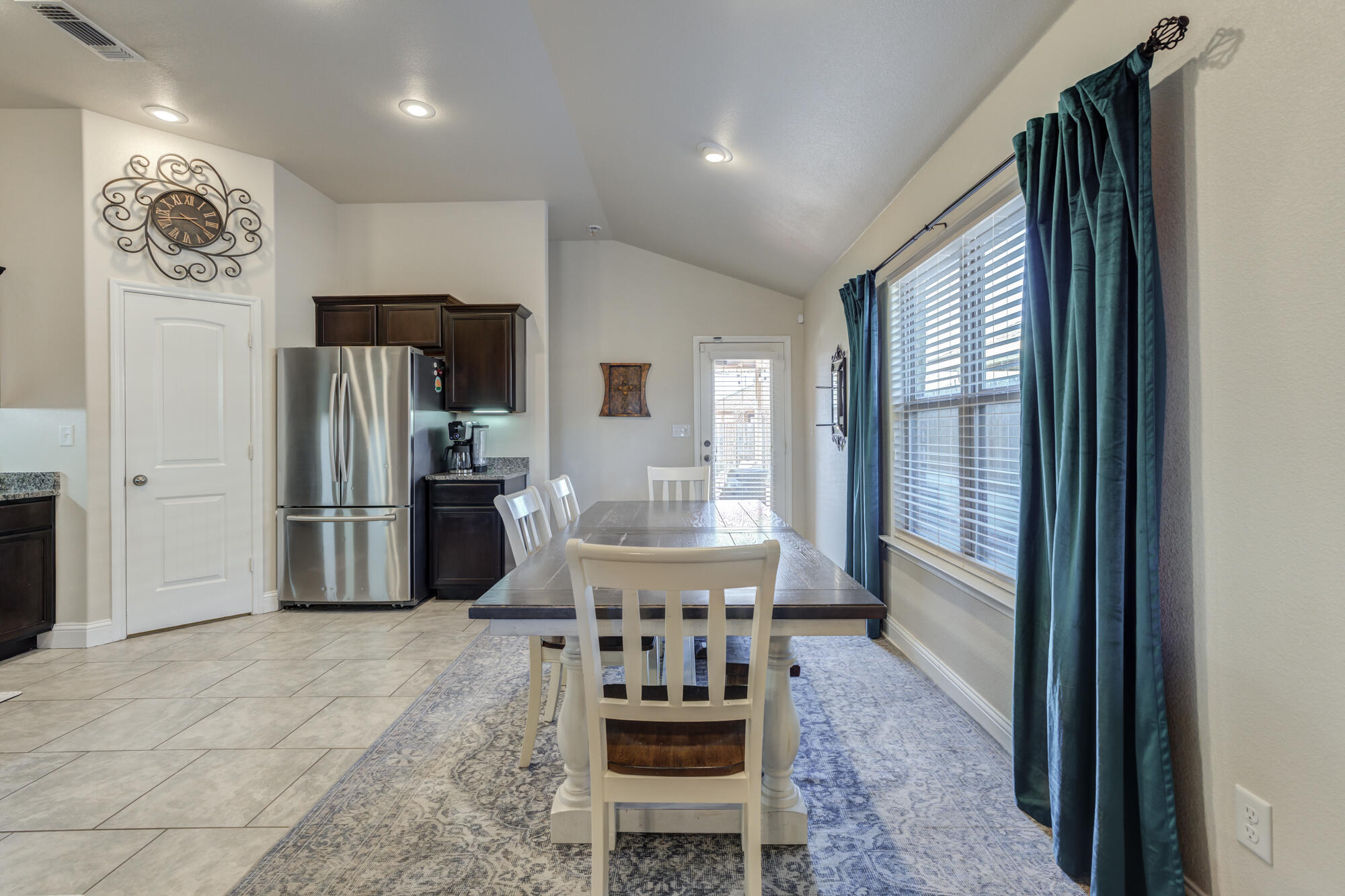 11206 Clinton Avenue Lubbock, TX 79424 - Photo 10 of 29 DSC09716_17_18_19_20