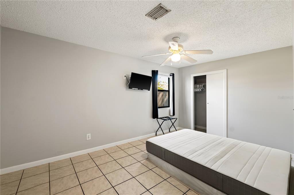 15509 Casey Rd Extension, Unit A Tampa, FL 33624 - Photo 8 of 11