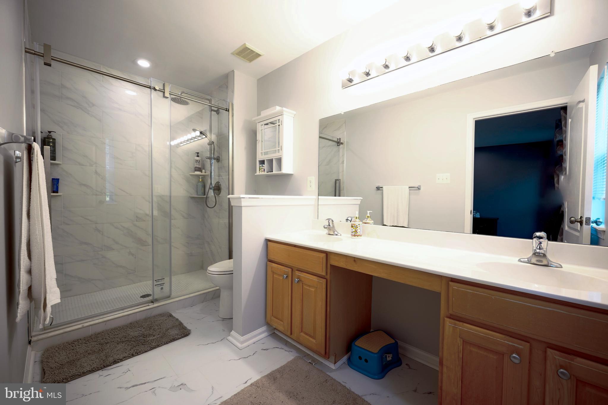36 Crows Nest Court Mount Laurel, NJ 08054 - Photo 21 of 37 Master Bath