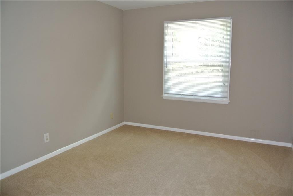 805 Park Road Anderson, IN 46011 - Photo 6 of 13 Gallery Image 6