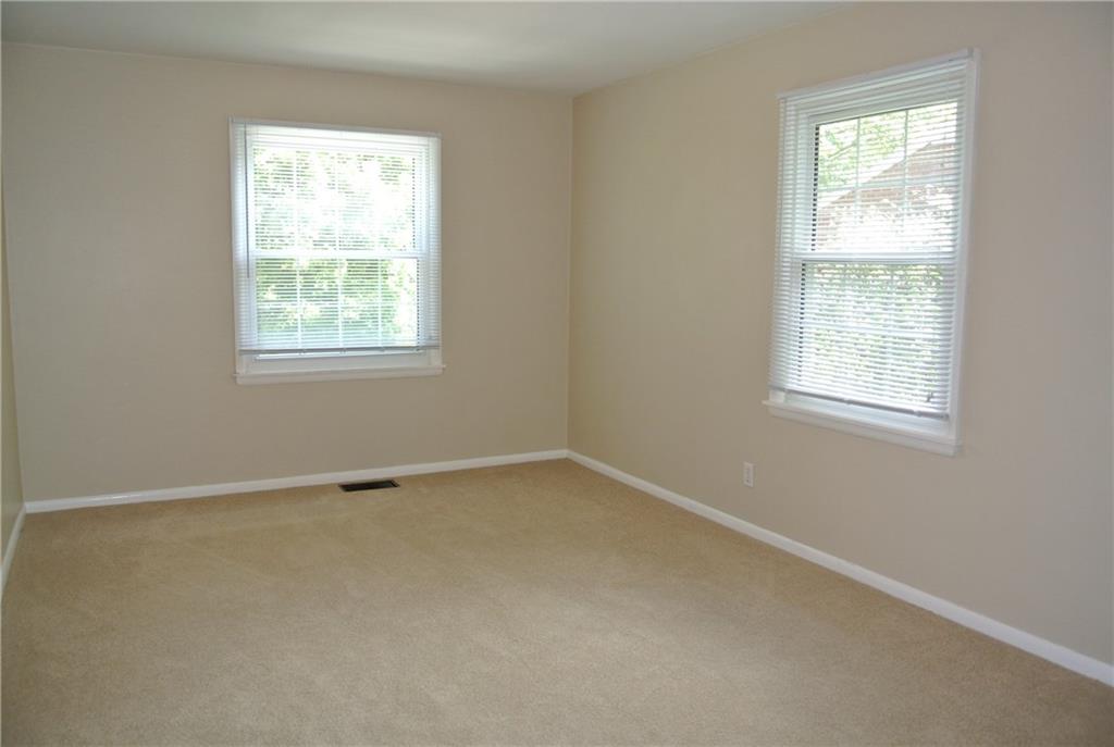 805 Park Road Anderson, IN 46011 - Photo 7 of 13 Gallery Image 7