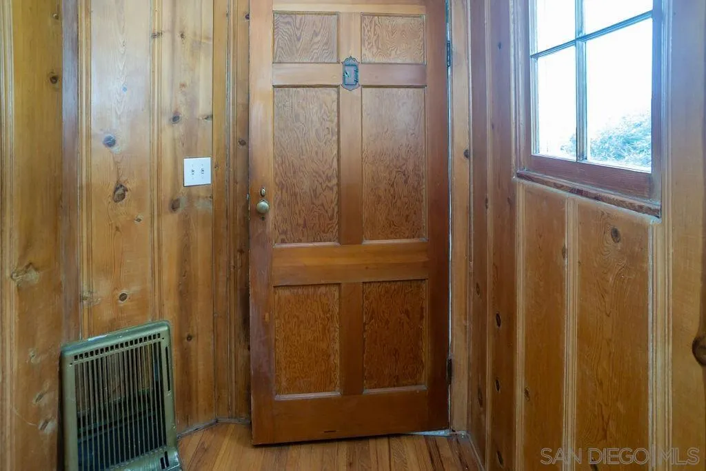 527 Forward Street La Jolla, CA 92037 - Photo 20 of 42 a view of a bathroom with a shower