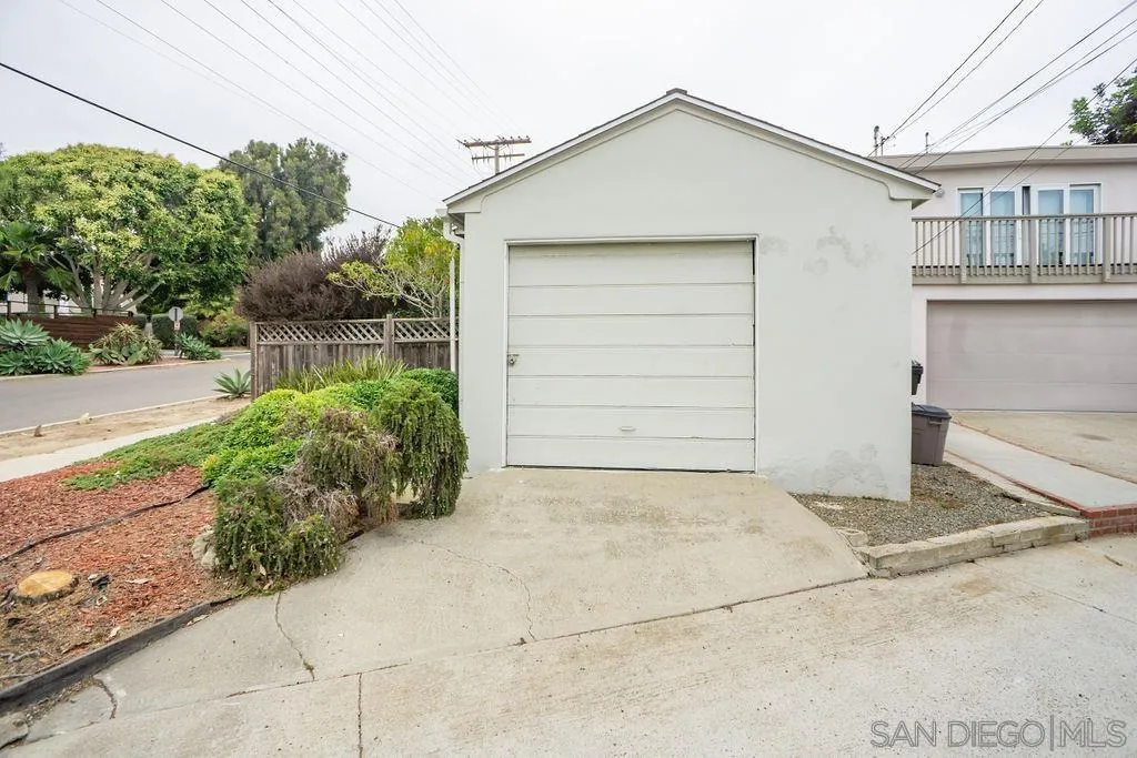 527 Forward Street La Jolla, CA 92037 - Photo 36 of 42