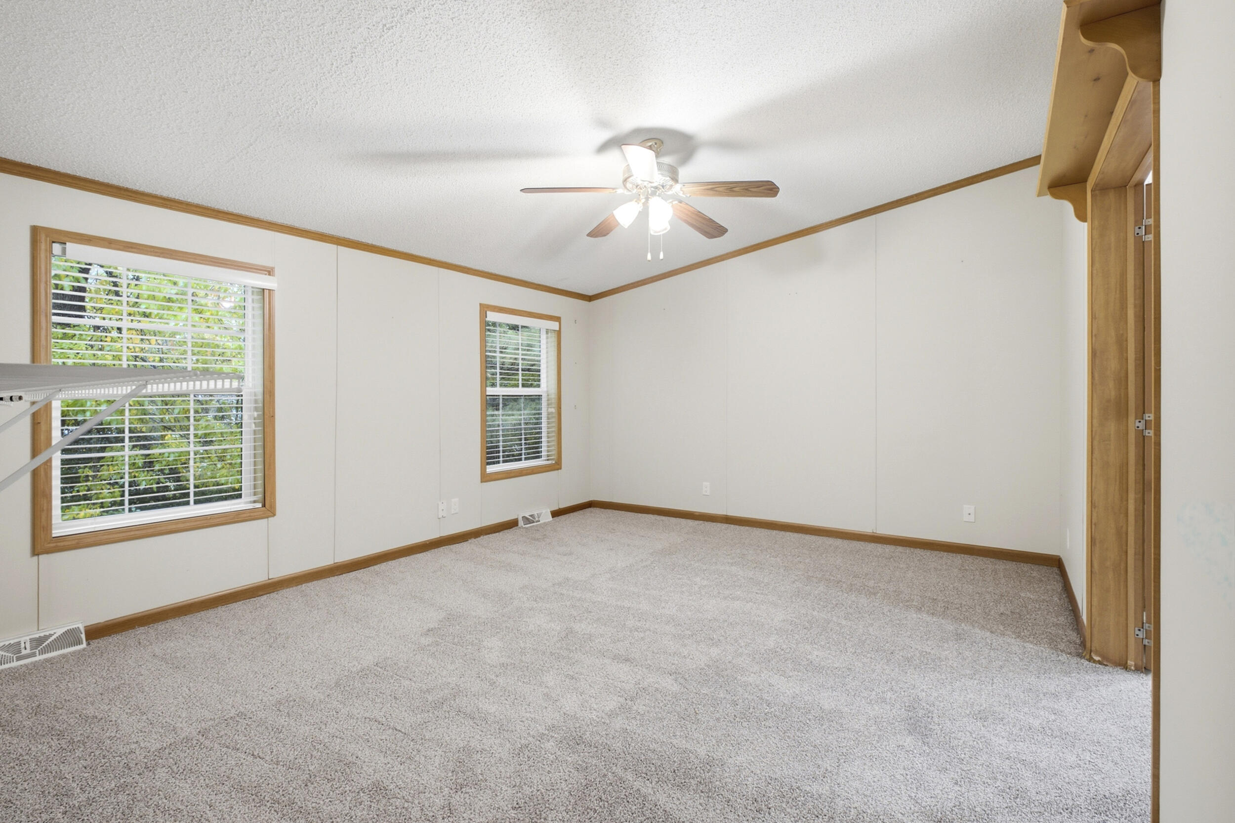 3 Maple Street Augusta, ME 04330 - Photo 15 of 36 3_maple_way-interior-15