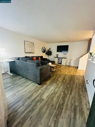 $519,999 | 670 Fargo Avenue, Unit 5, San Leandro, CA 94579