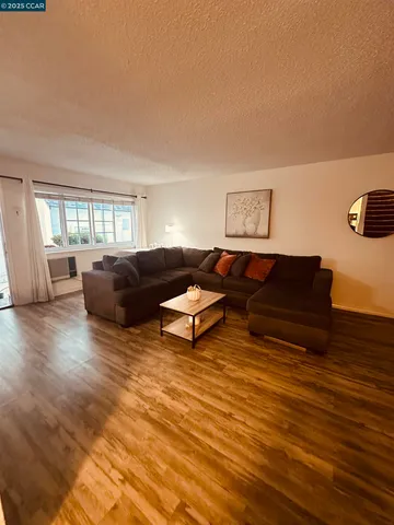 $519,999 | 670 Fargo Avenue, Unit 5, San Leandro, CA 94579