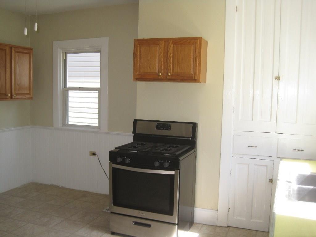 325 Rothman Street Arlington, PA 15210 - Photo 6 of 13