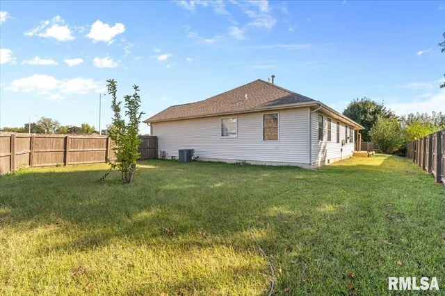 $285,000 | 255 Possum Pass Court, Sherman, IL 62684