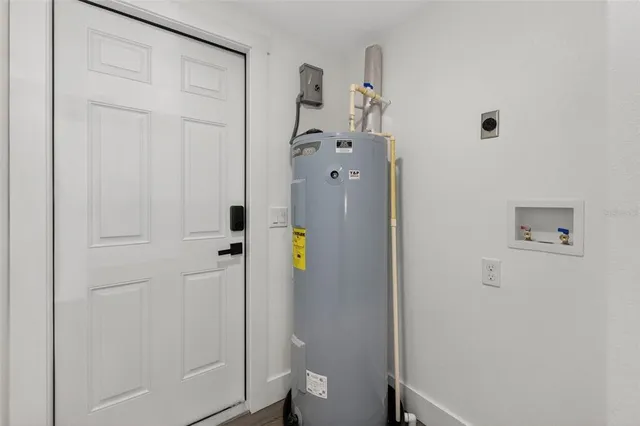 $349,900 | 2409 Garbelia Avenue, Orlando, FL 32817