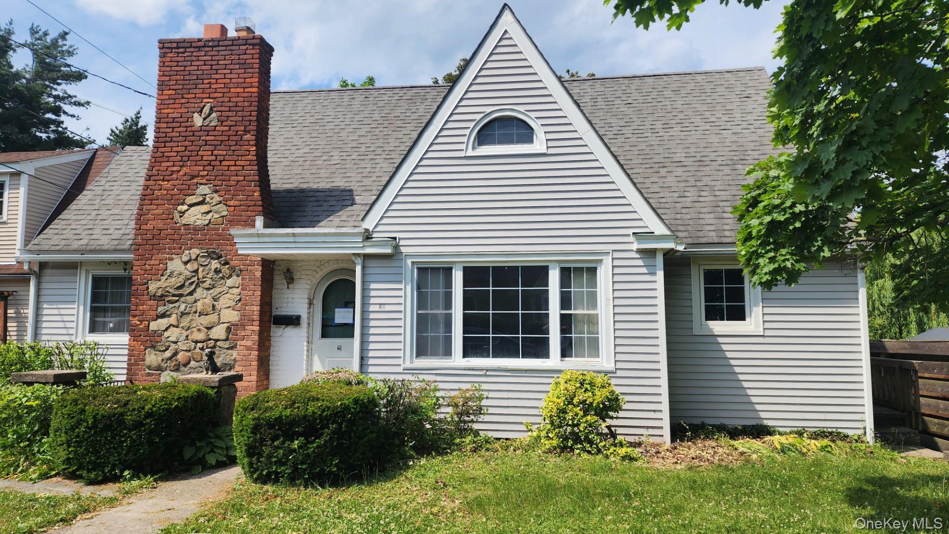 21 Marple Road Poughkeepsie, NY 12603 - Photo 2 of 24