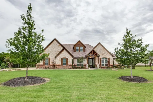 $1,474,000 | 217 The Falls Drive, Sunnyvale, TX 75182