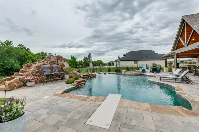 $1,474,000 | 217 The Falls Drive, Sunnyvale, TX 75182