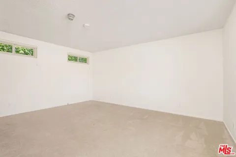 $2,995,000 | 1418 Warner Avenue, Los Angeles, CA 90024
