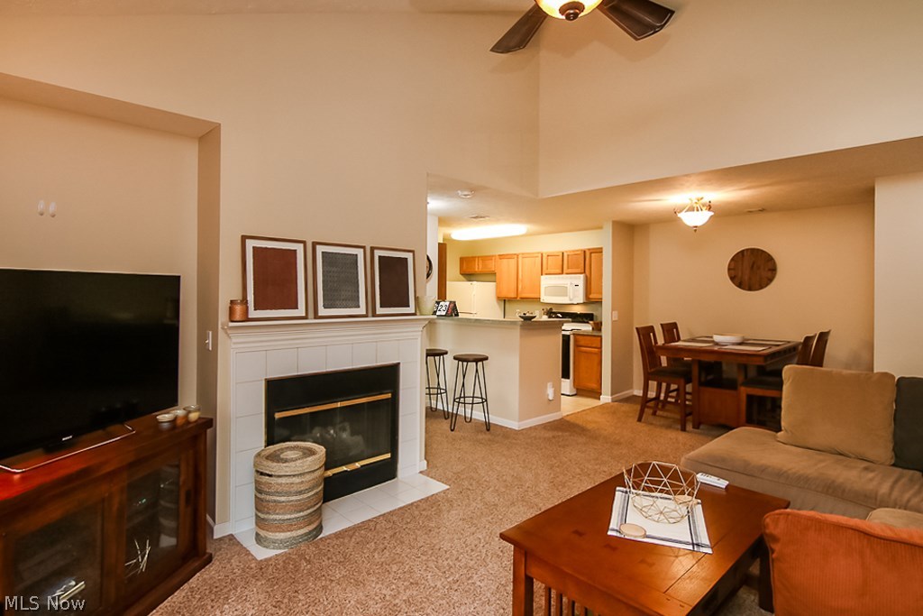 29882 Center Ridge Road, Unit 121 Westlake, OH 44145 - Photo 2 of 15