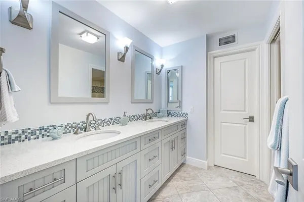 $20,000 | 4041 Gulf Shore Boulevard North, Unit 1108, Naples, FL 34103