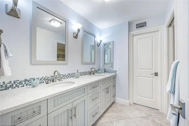 $20,000 | 4041 Gulf Shore Boulevard North, Unit 1108, Naples, FL 34103