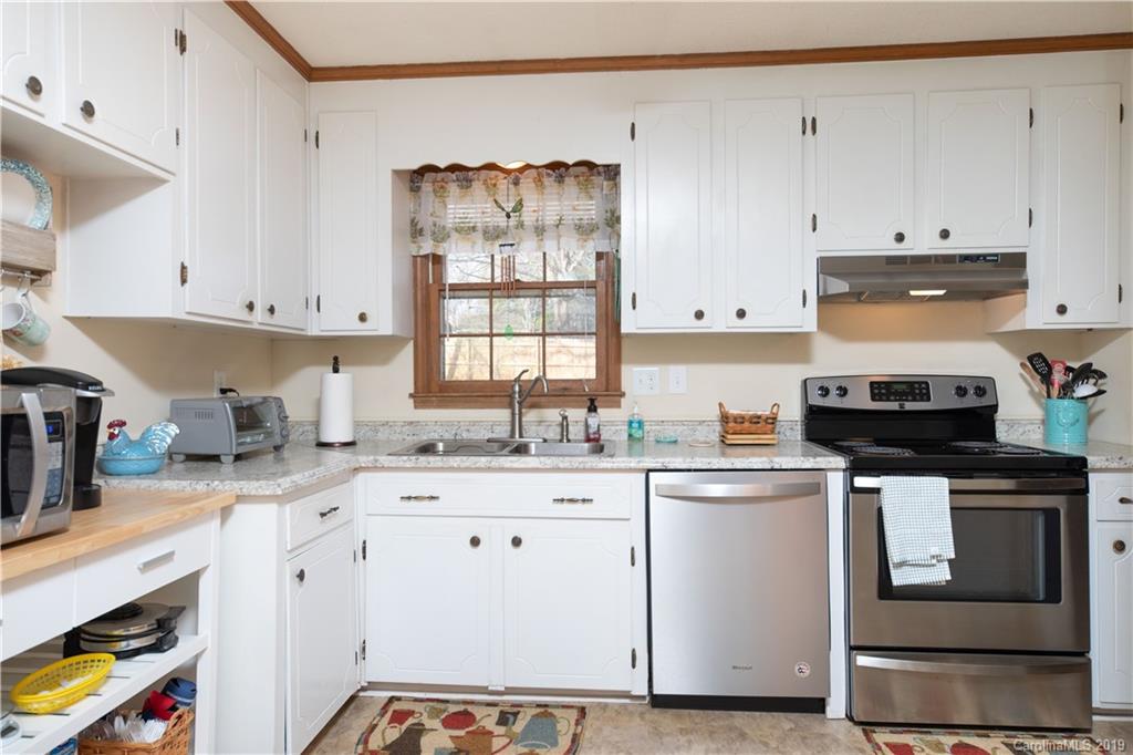 1742 Colony Road Rock Hill, SC 29730 - Photo 9 of 17 Gallery Image 9