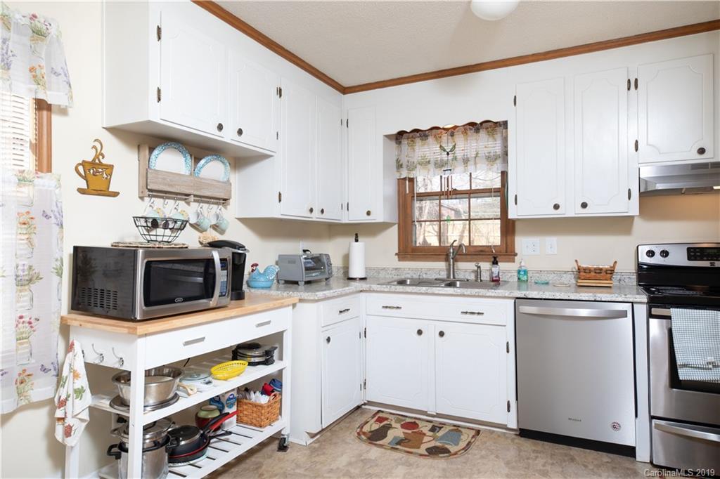 1742 Colony Road Rock Hill, SC 29730 - Photo 10 of 17 Gallery Image 10