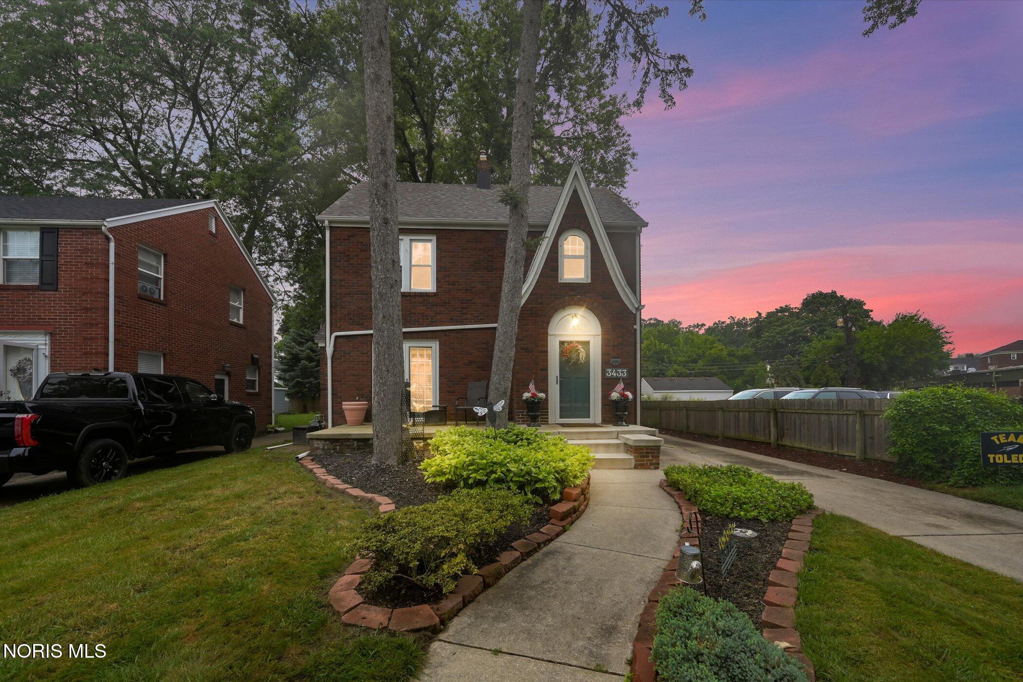 3433 Aldringham Road Toledo, OH 43606 - Photo 1 of 33 Gallery Image 1
