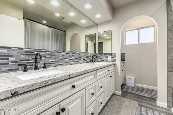 $2,400 | 2502 East Malibu Drive, Tempe, AZ 85282