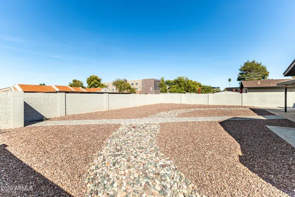 $2,400 | 2502 East Malibu Drive, Tempe, AZ 85282