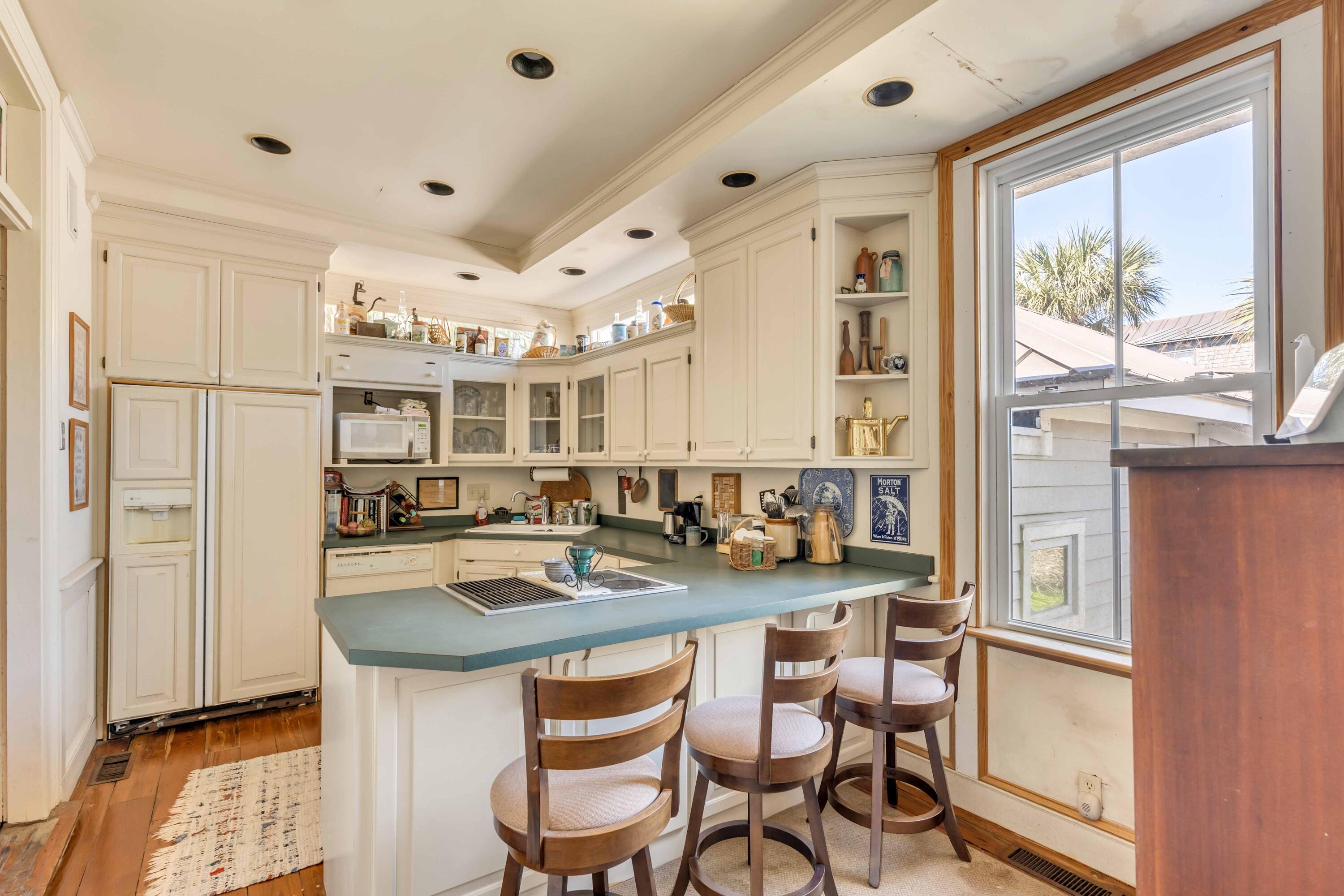 956 Middle Street, Unit A Sullivans Island, SC 29482 - Photo 21 of 56 DSC01021